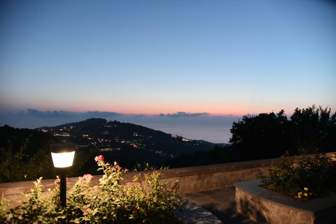 Villa Mambrini Sorrento Kültér fotó